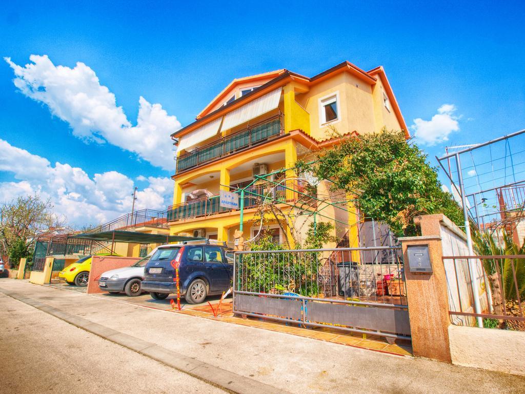 Apartment Snezana 1200 Fažana Esterno foto