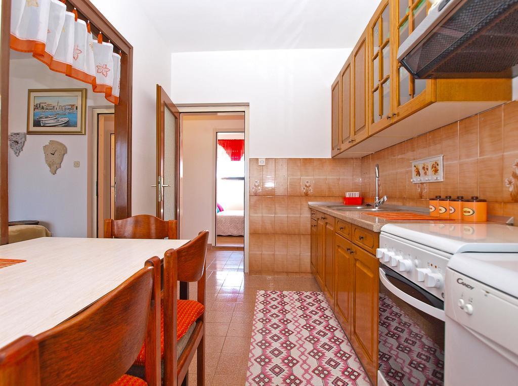Apartment Snezana 1200 Fažana Esterno foto